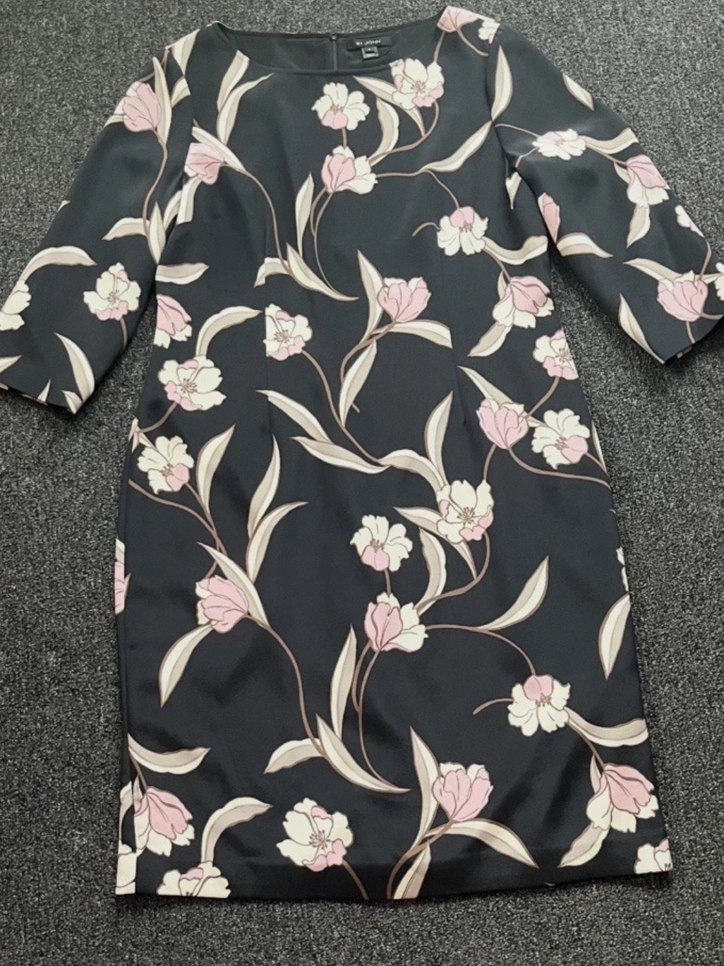 New St. John Desert Floral Black Pink Stretch Silk Sheath Dress 3/4 Sleeve Sz 12